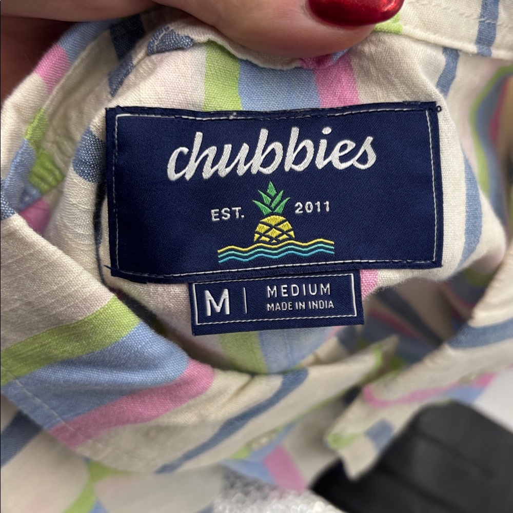 chubbies Friday Shirt in Soft Serve - Picture 5 of 7